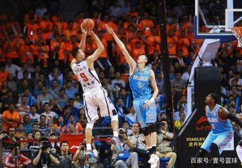 山东体彩女 山东体彩女